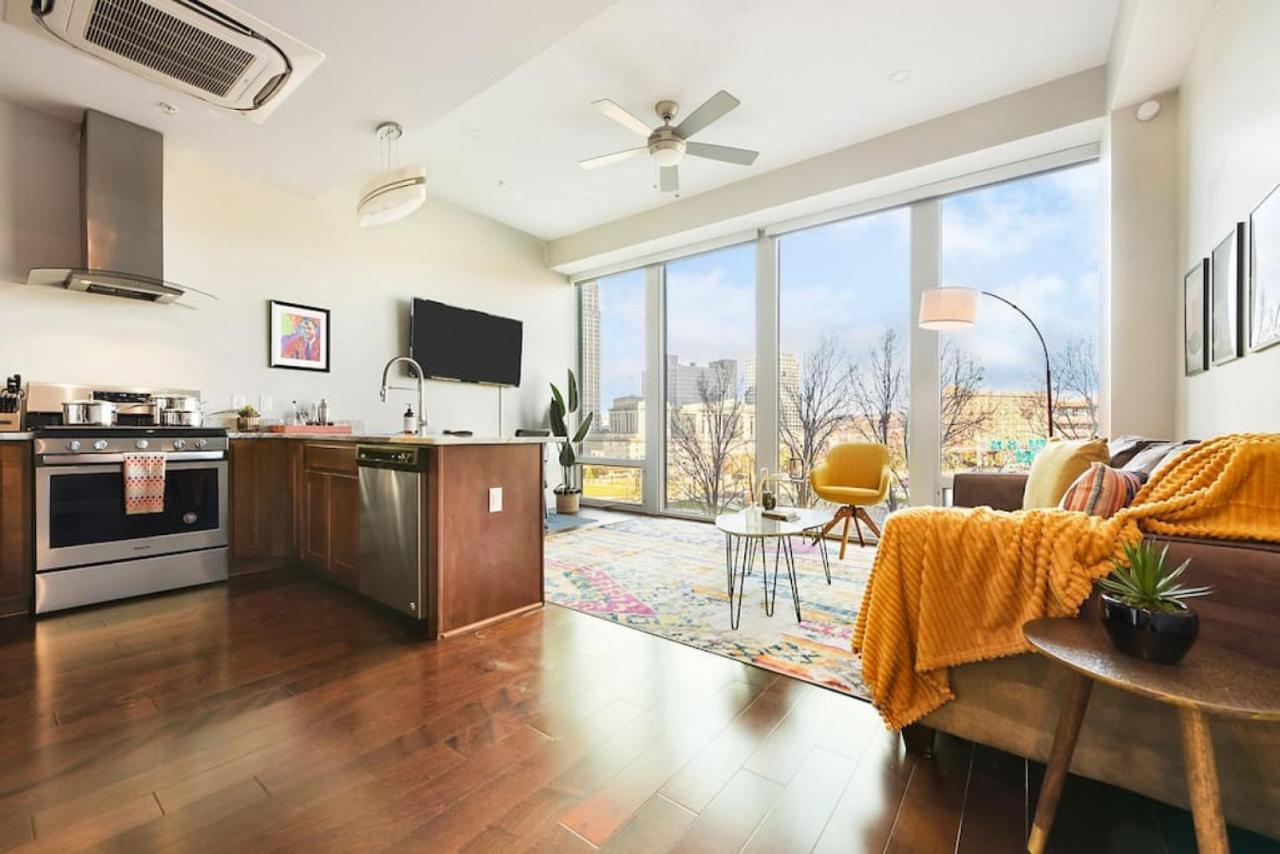 Hostwise Stays - The Washington At Chatham - Free Parking, Private Gym, Skyline Views! ピッツバーグ エクステリア 写真