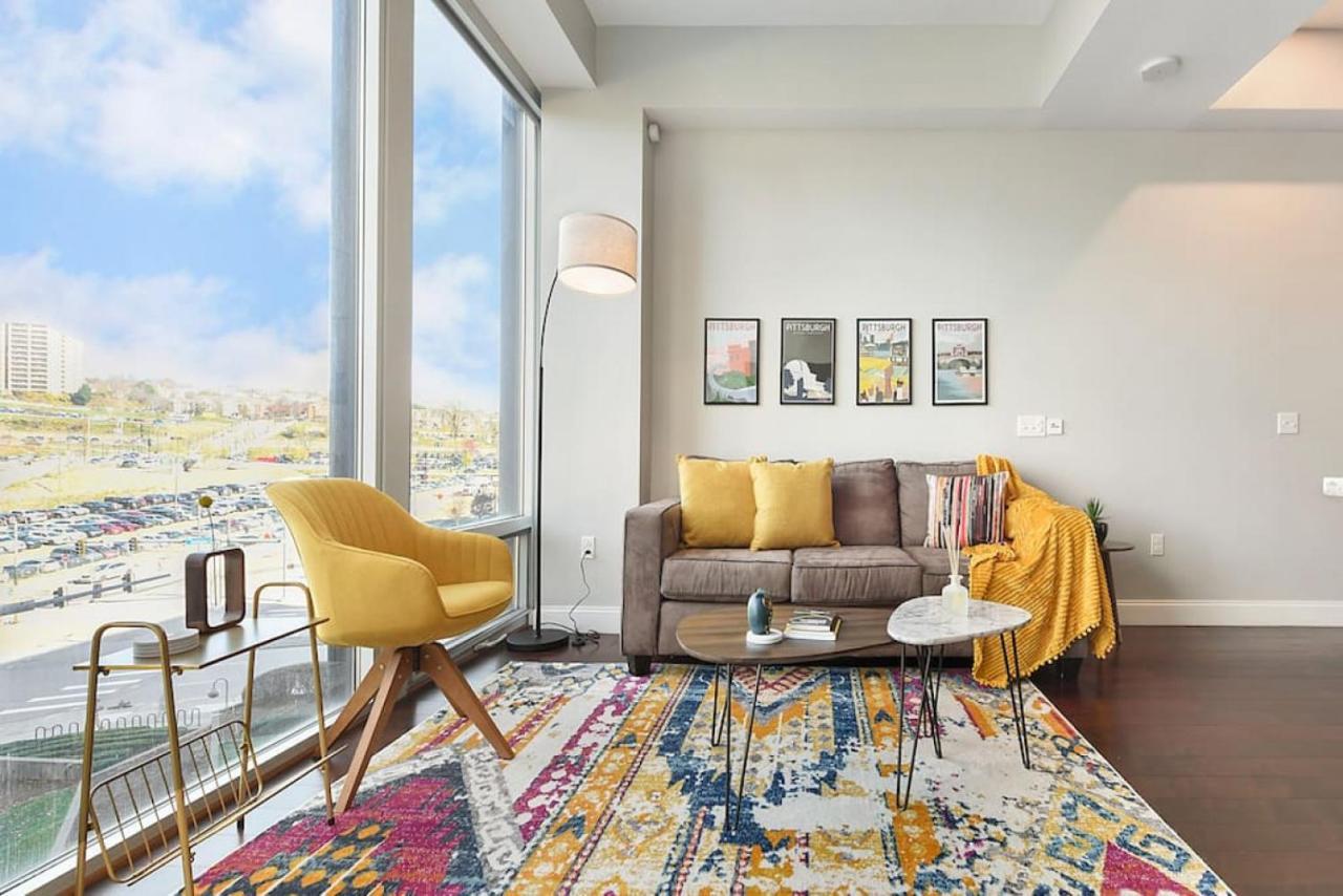 Hostwise Stays - The Washington At Chatham - Free Parking, Private Gym, Skyline Views! ピッツバーグ エクステリア 写真