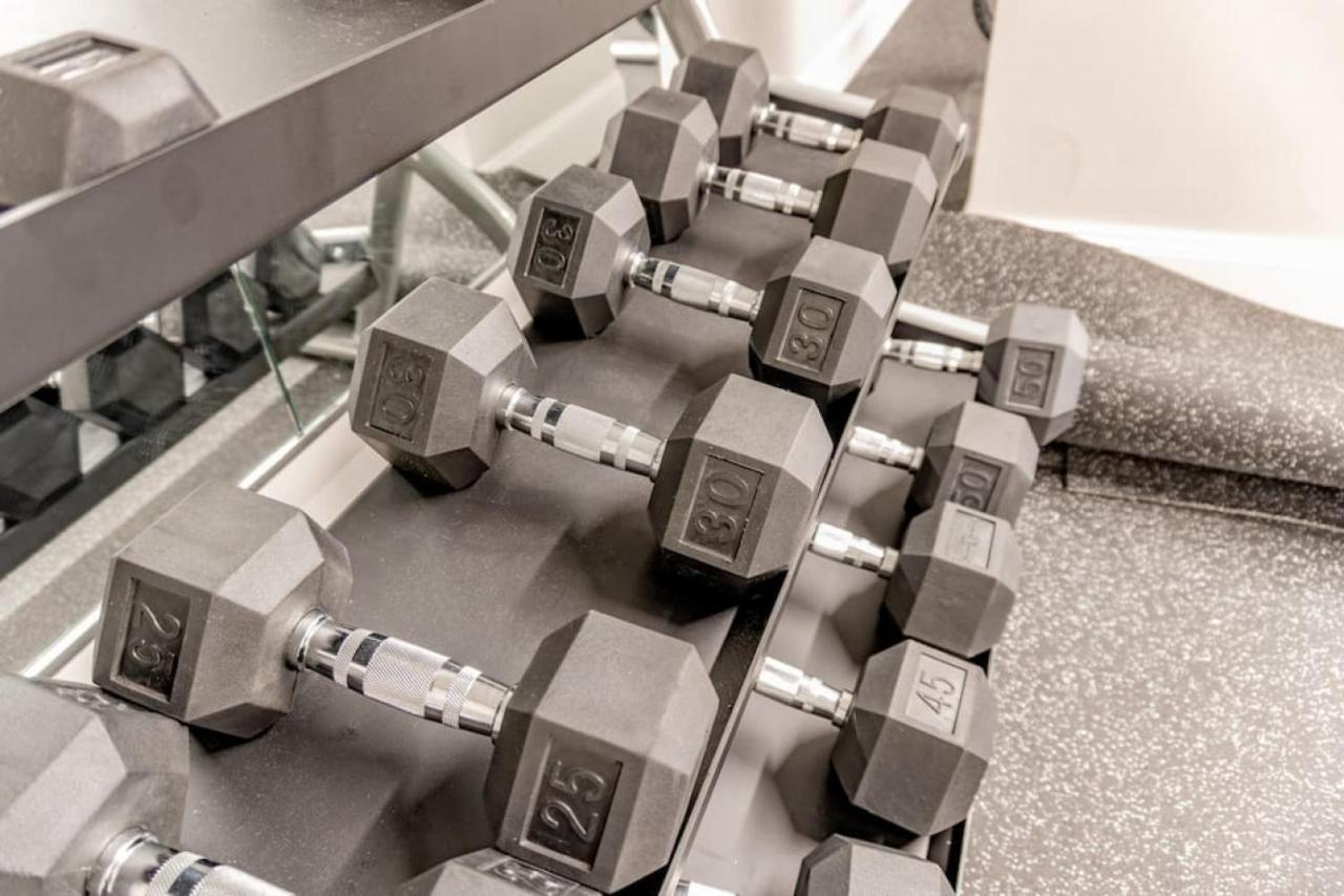 Hostwise Stays - The Washington At Chatham - Free Parking, Private Gym, Skyline Views! ピッツバーグ エクステリア 写真