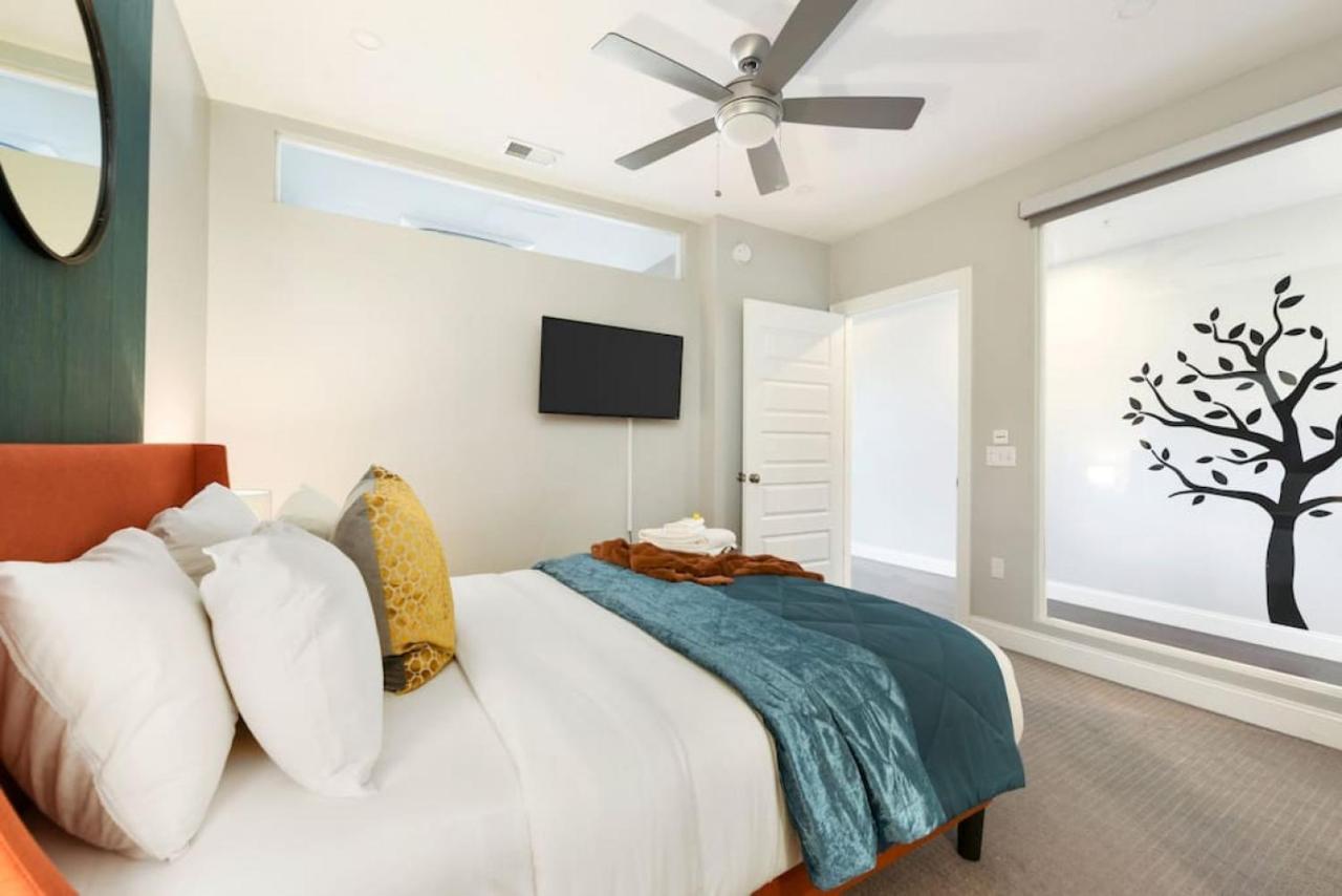 Hostwise Stays - The Washington At Chatham - Free Parking, Private Gym, Skyline Views! ピッツバーグ エクステリア 写真