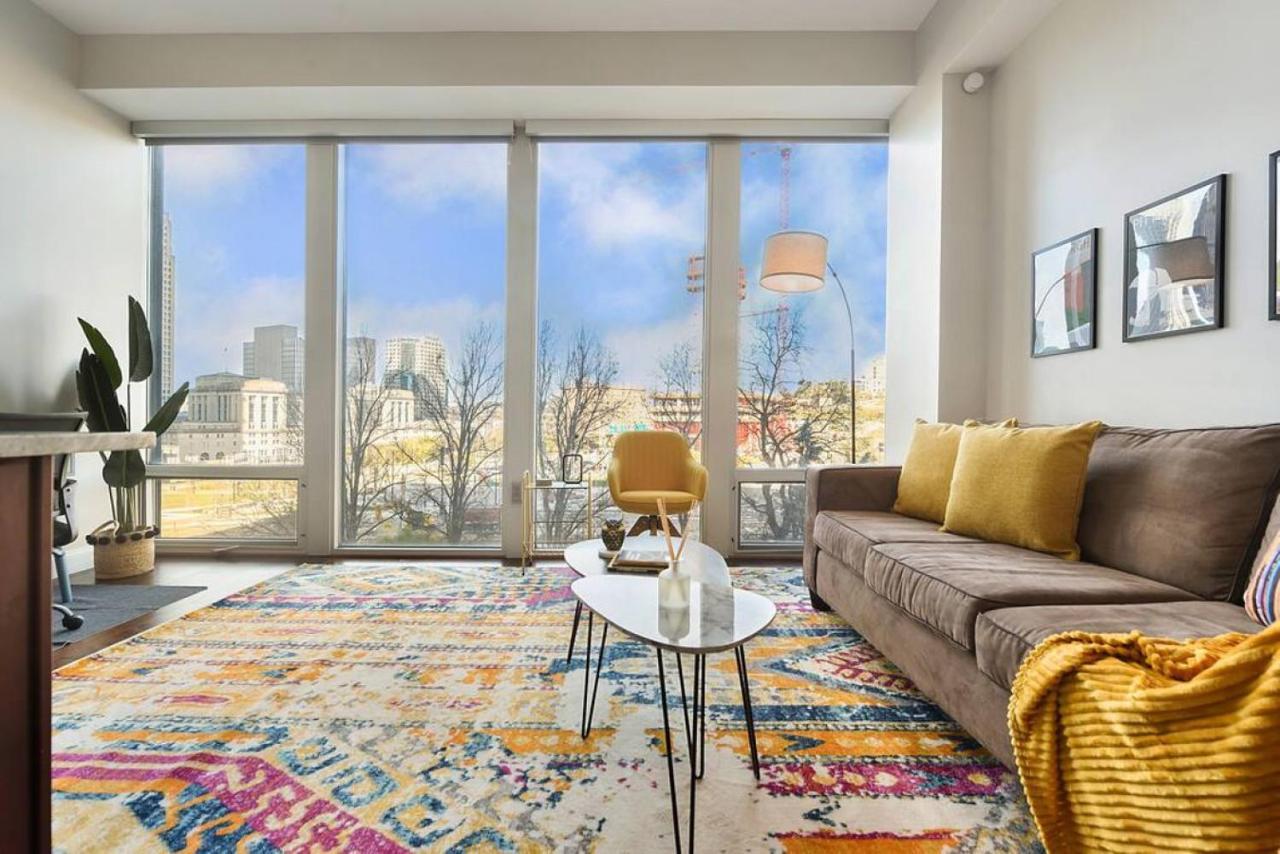 Hostwise Stays - The Washington At Chatham - Free Parking, Private Gym, Skyline Views! ピッツバーグ エクステリア 写真
